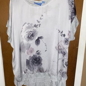 Simply Vera Vera Wang Cream Short Sleeve Boxy Blouse